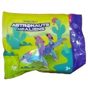 2022 Wendys Smart Links Astronauts and Aliens Alien Crawler New